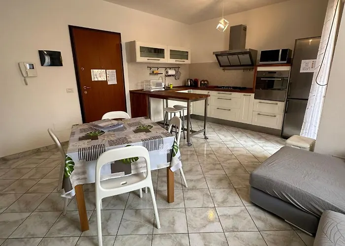 Yellow Spring - Intero Con 2 Bagni A 20 Minuti Dalle Spiagge * Ольбія