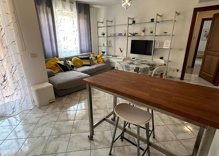 Yellow Spring - Intero Con 2 Bagni A 20 Minuti Dalle Spiagge * Olbia